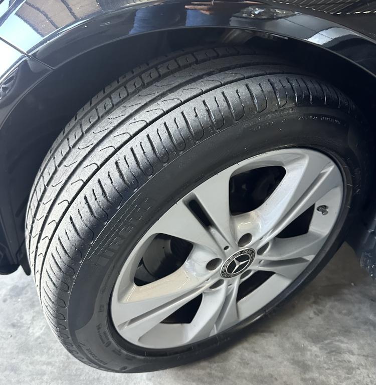 MERCEDES-BENZ C 180 - Foto