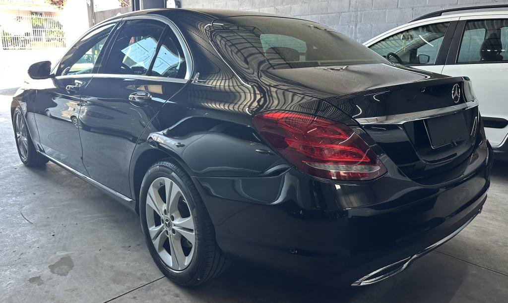 MERCEDES-BENZ C 180 - Foto