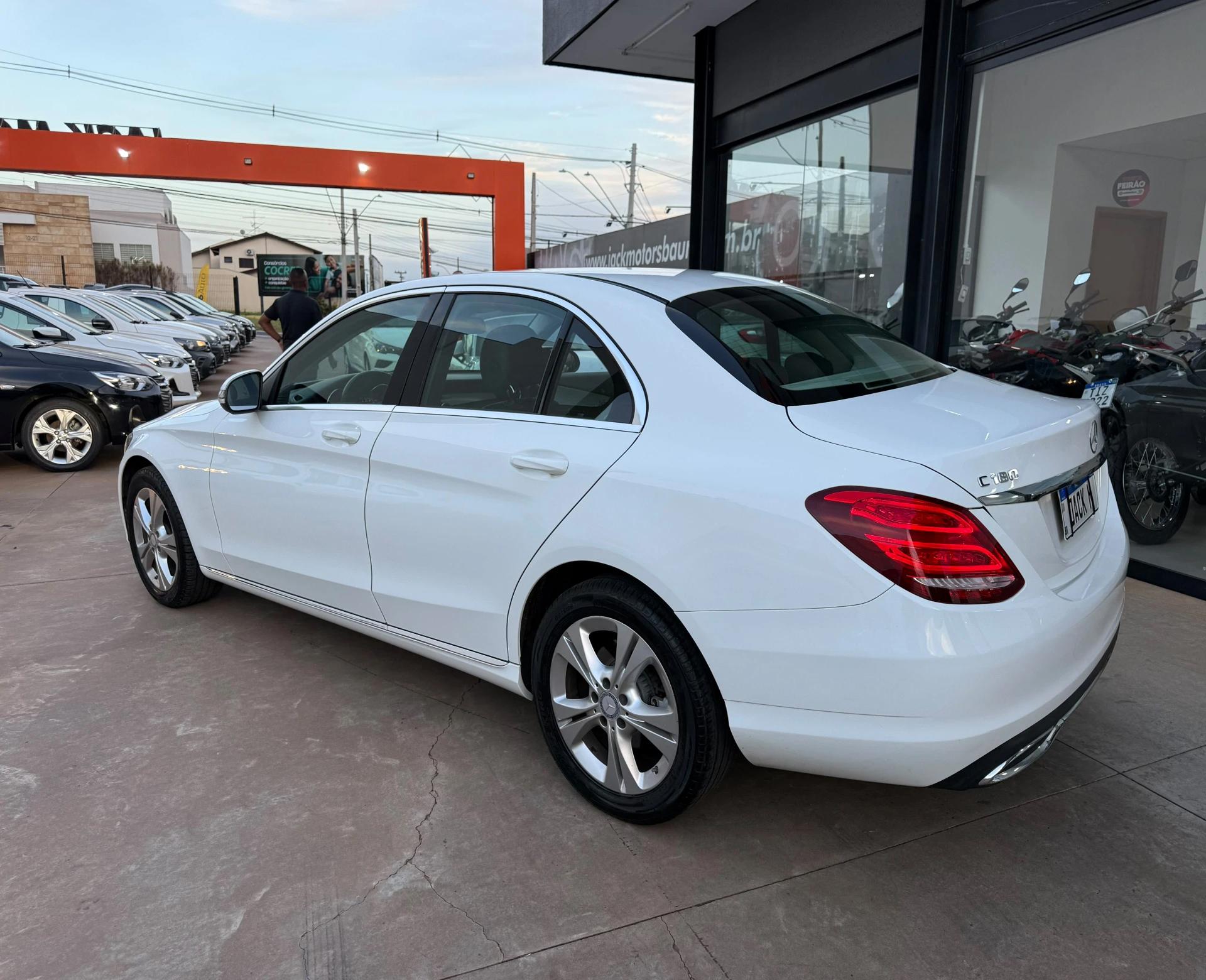 MERCEDES-BENZ C 180 - Foto