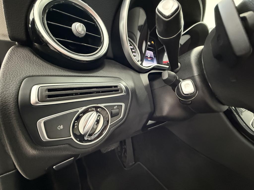 MERCEDES-BENZ C 200 - Foto