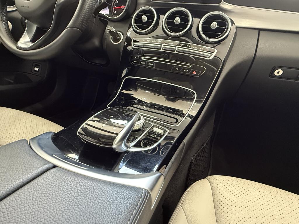 MERCEDES-BENZ C 200 - Foto