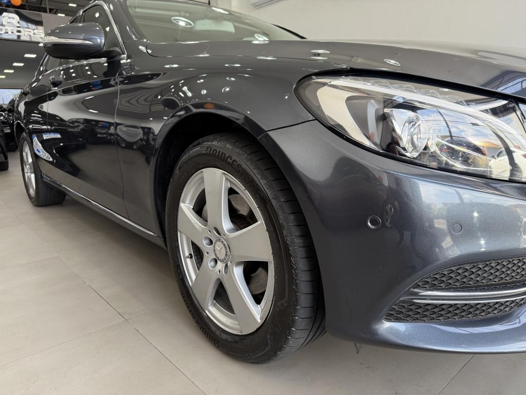 MERCEDES-BENZ C 200 - Foto