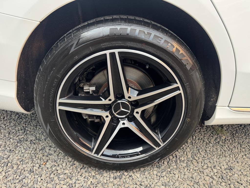 MERCEDES-BENZ C 200 - Foto