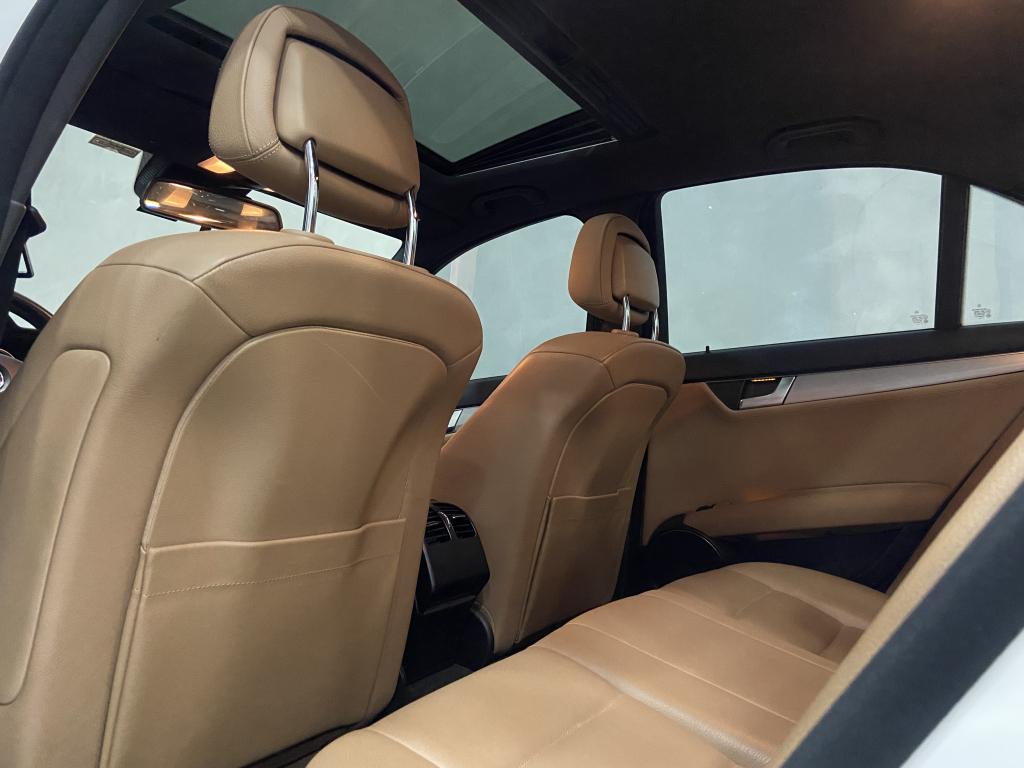 MERCEDES-BENZ C 250 - Foto
