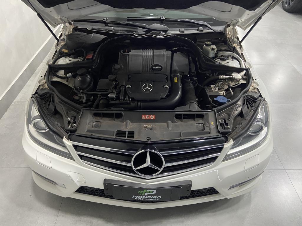 MERCEDES-BENZ C 250 - Foto