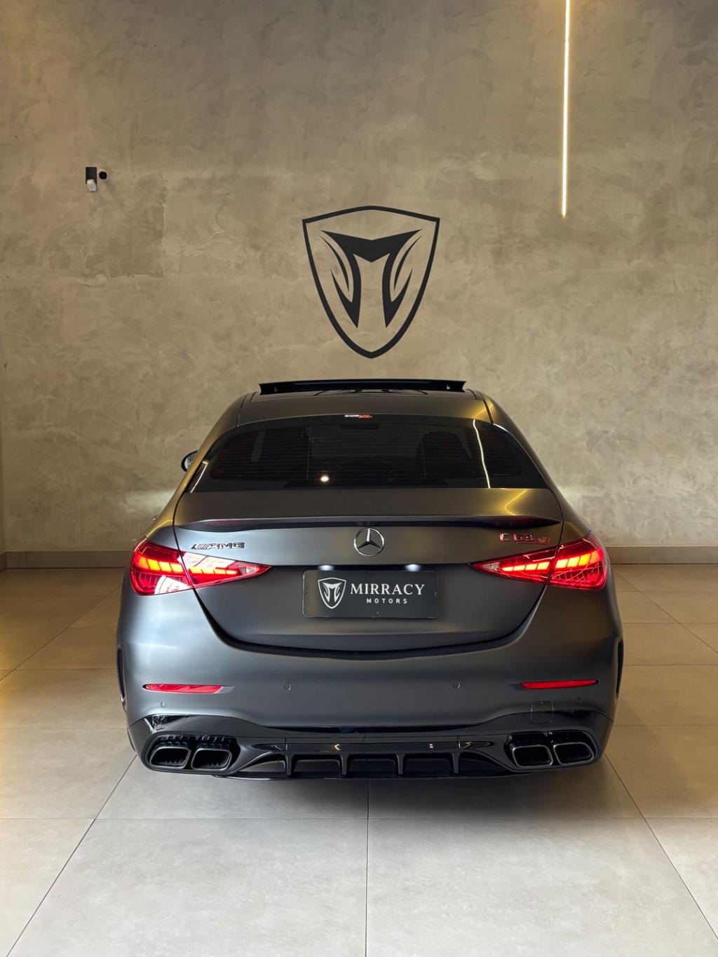 MERCEDES-BENZ C 63 AMG - Foto