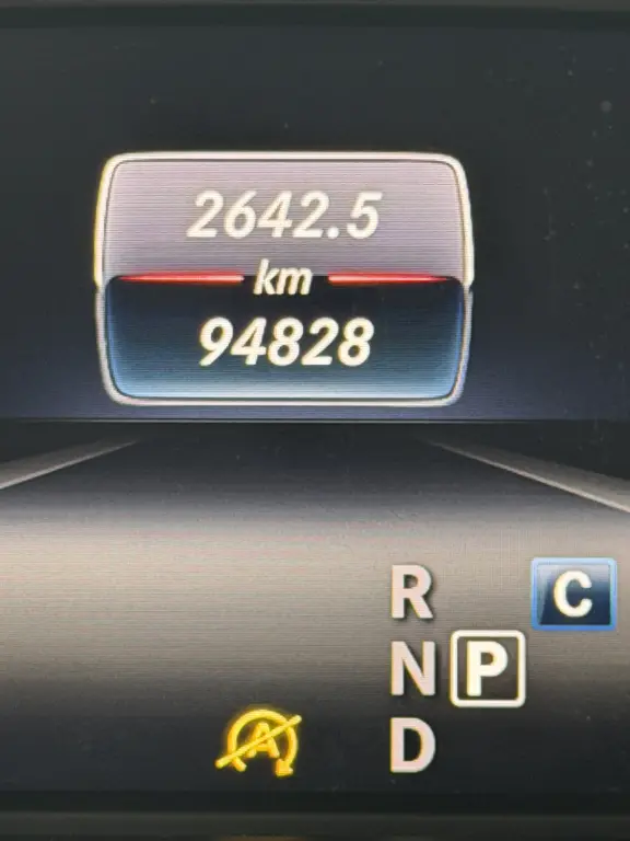 MERCEDES-BENZ CLA 200 - Foto