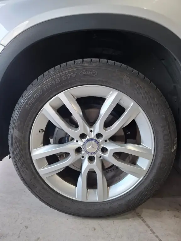 MERCEDES-BENZ GLA 200 - Foto