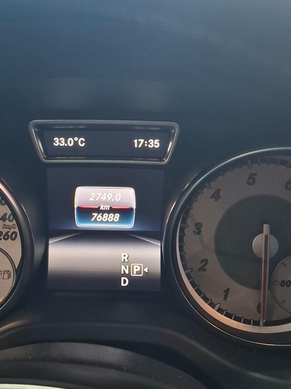 MERCEDES-BENZ GLA 200 - Foto