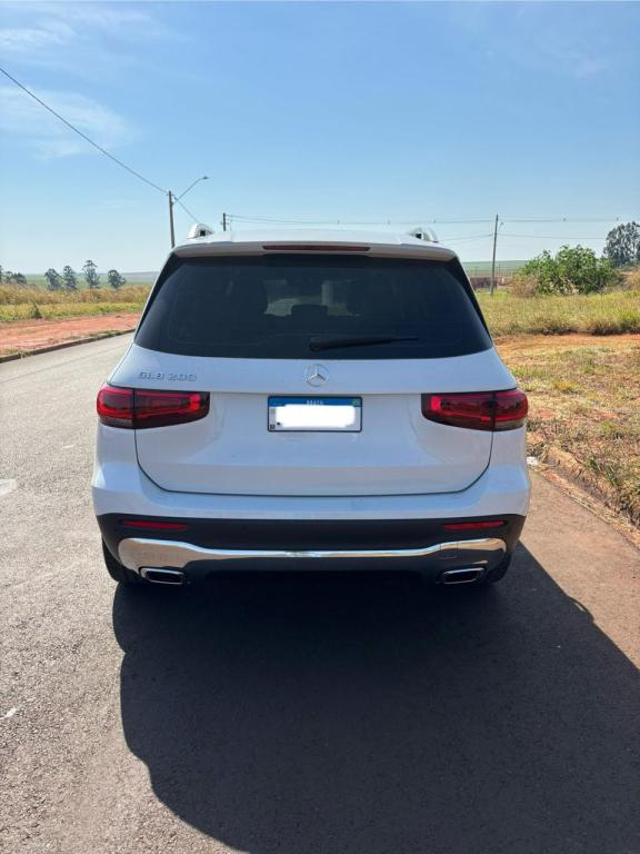 MERCEDES-BENZ GLB 200 - Foto