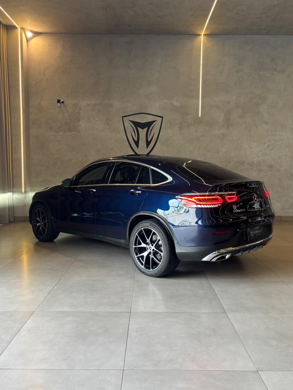 MERCEDES-BENZ GLC 300 - Foto