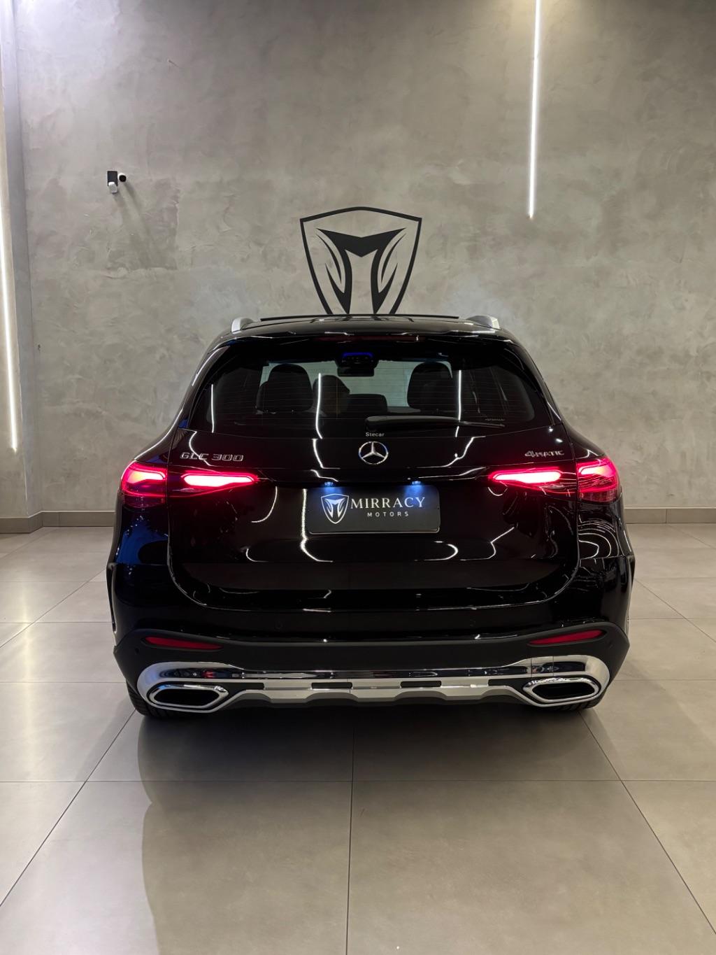 MERCEDES-BENZ GLC 300 - Foto