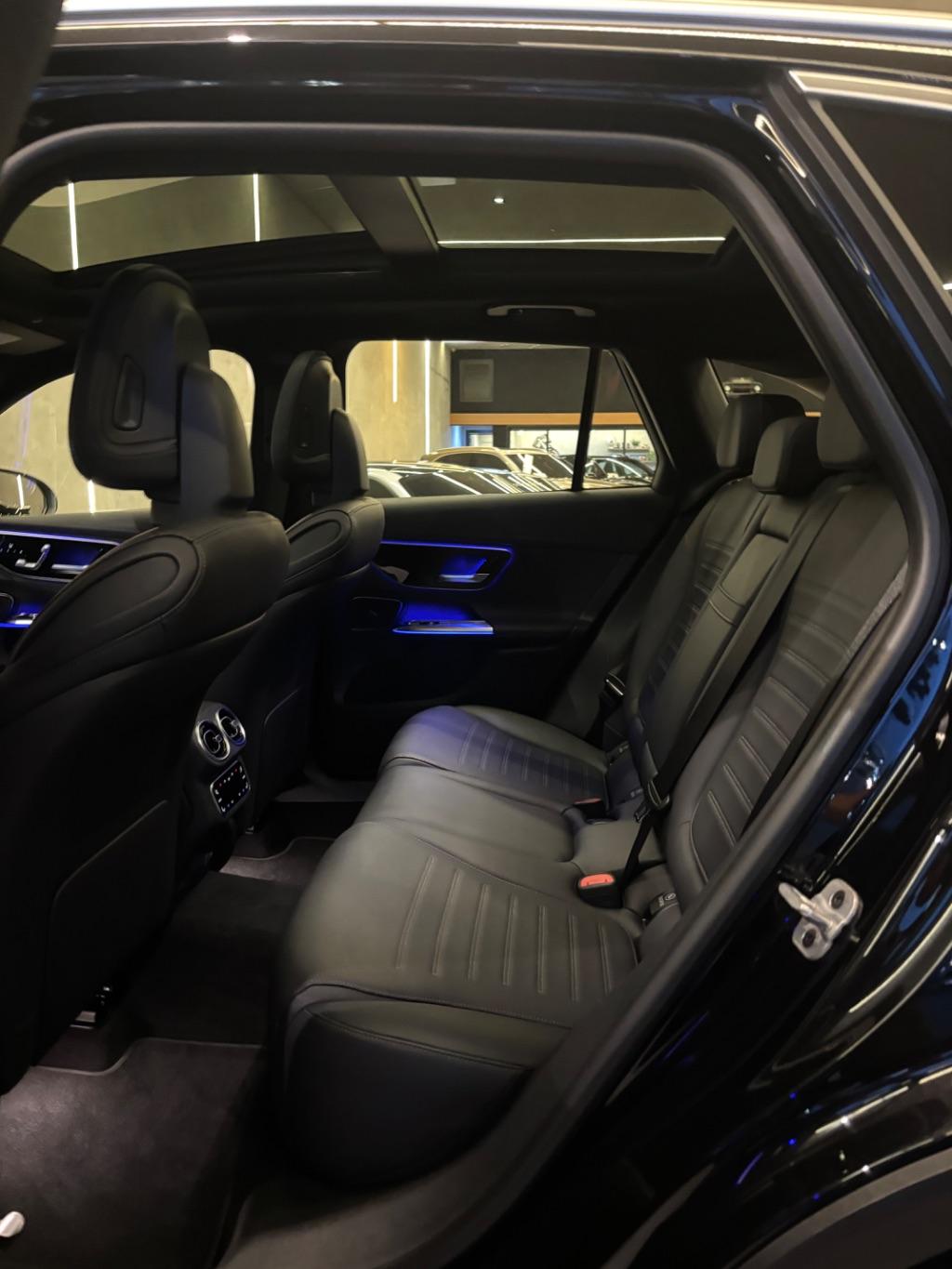 MERCEDES-BENZ GLC 300 - Foto