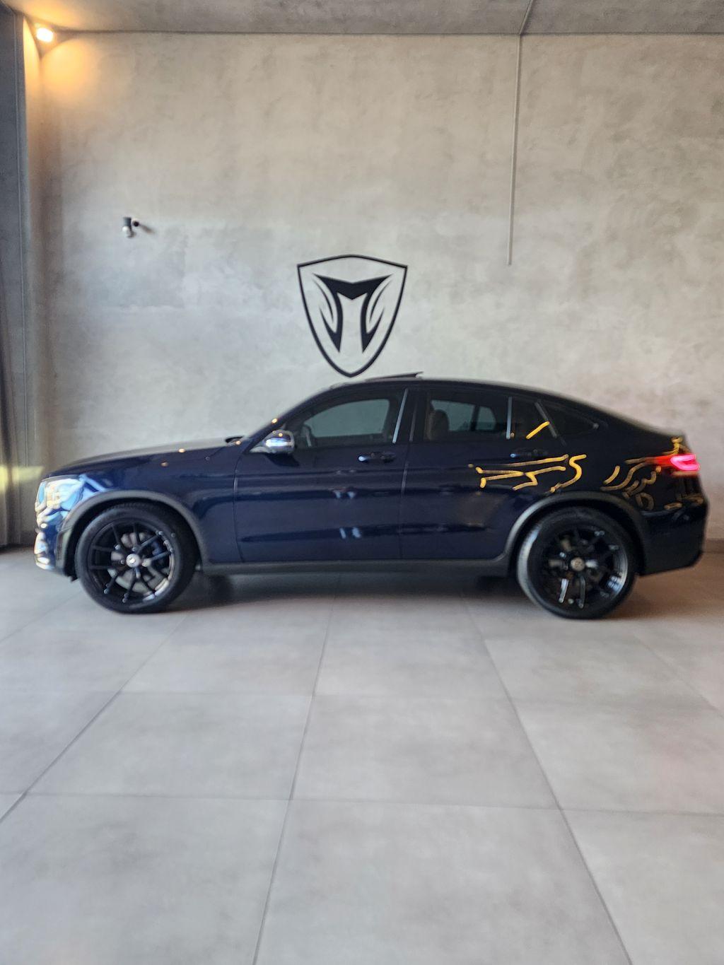 MERCEDES-BENZ GLC 300 - Foto