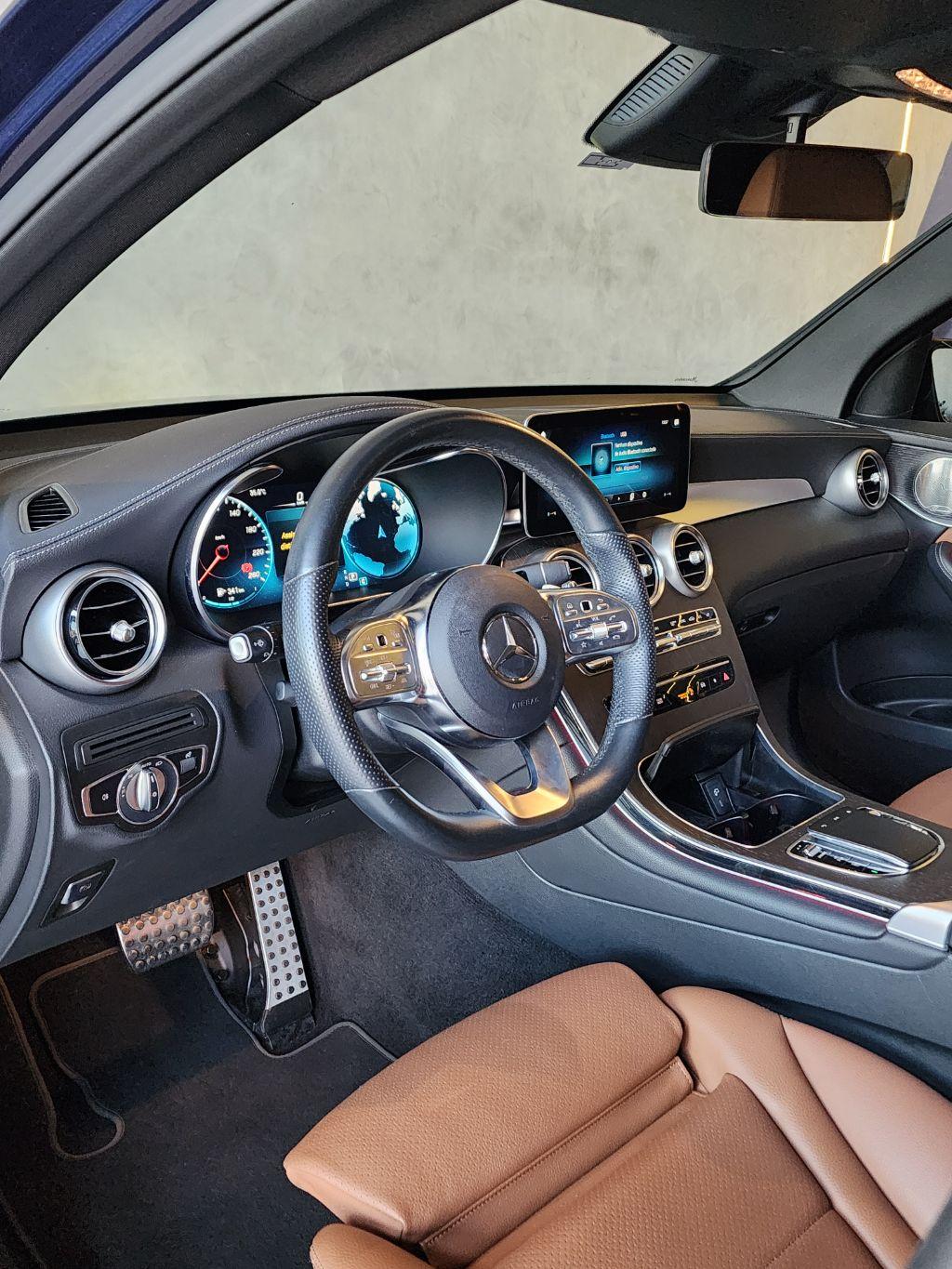 MERCEDES-BENZ GLC 300 - Foto