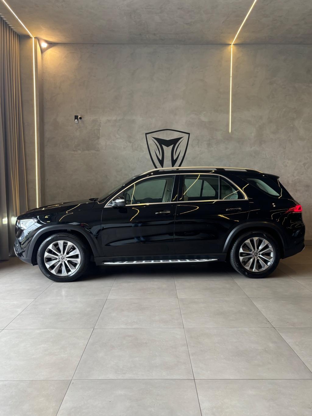 MERCEDES-BENZ GLE 400d - Foto