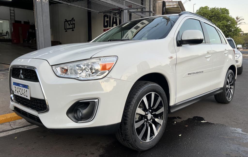 MITSUBISHI ASX - Foto