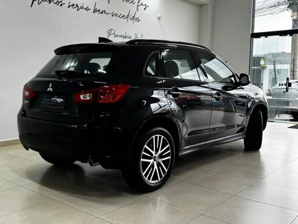 MITSUBISHI ASX - Foto