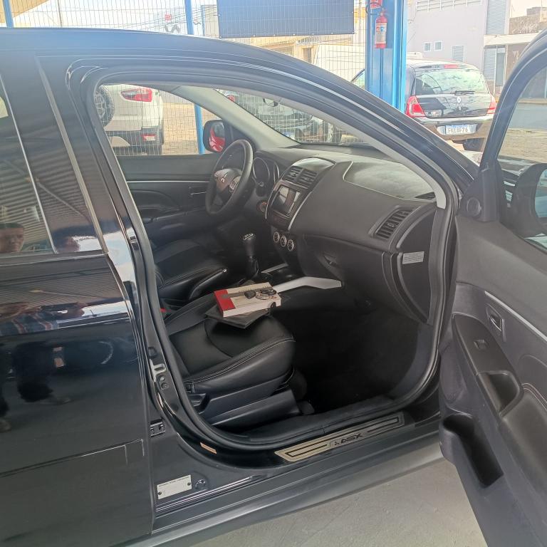 MITSUBISHI ASX - Foto