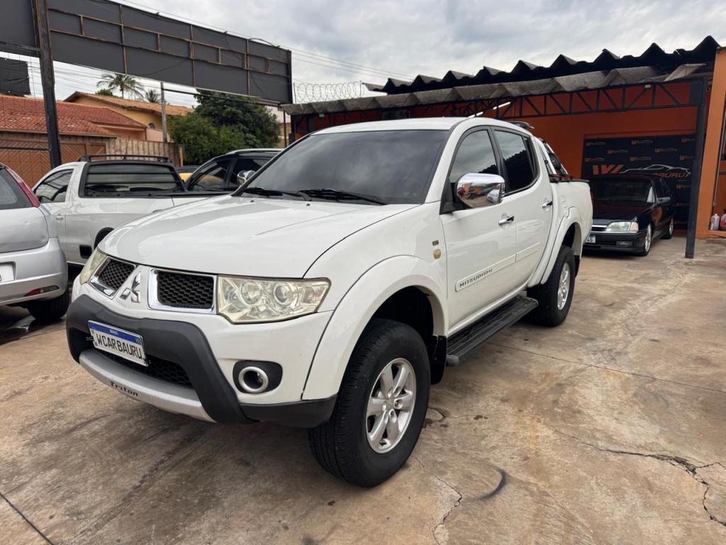 MITSUBISHI L 200