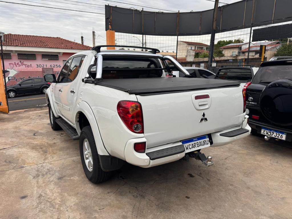 MITSUBISHI L 200 - Foto