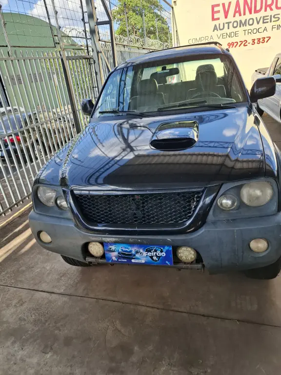 MITSUBISHI L 200 Outdoor - Foto