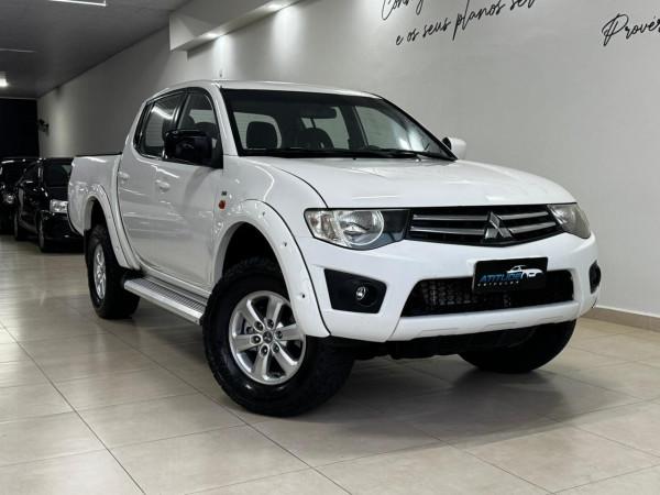 MITSUBISHI L 200 Triton