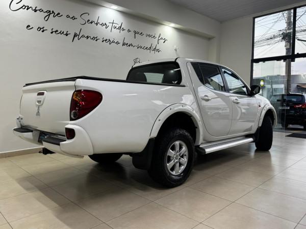 MITSUBISHI L 200 Triton - Foto