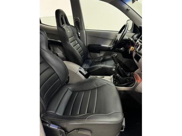 MITSUBISHI L 200 Triton - Foto