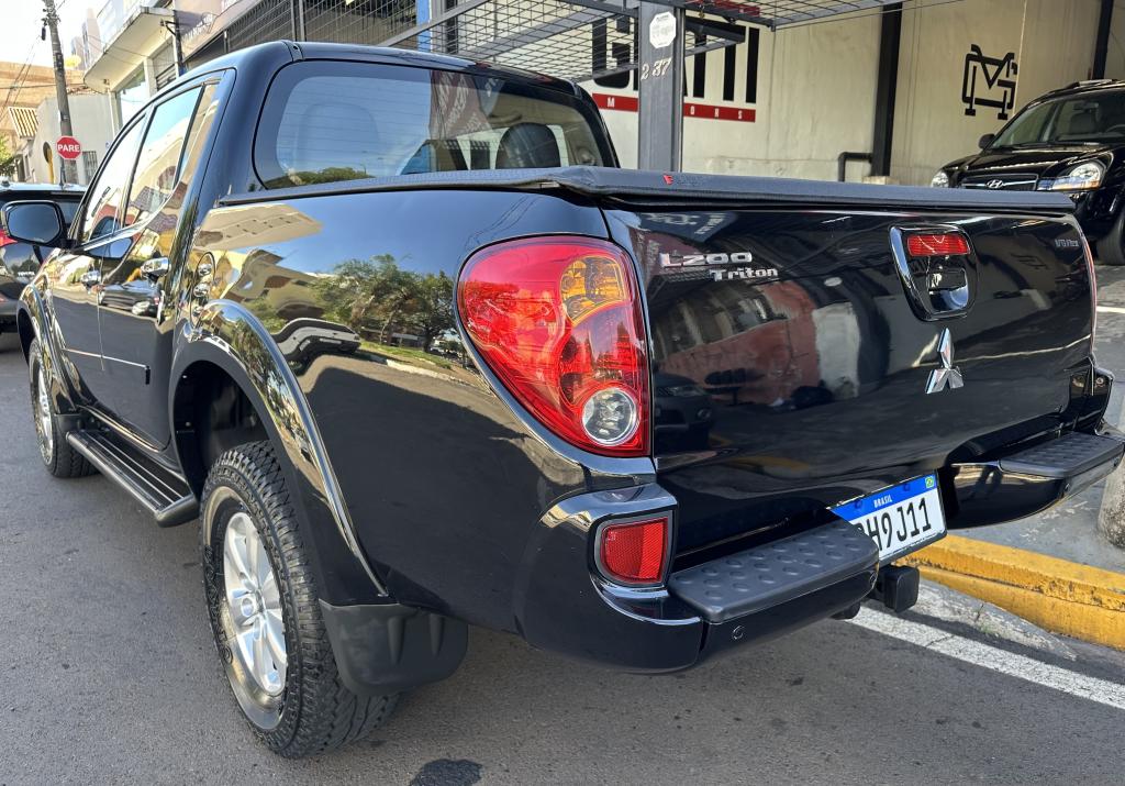 MITSUBISHI L 200 Triton - Foto