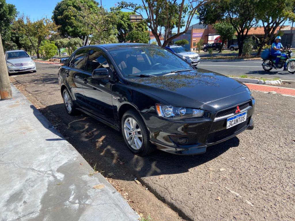 MITSUBISHI Lancer - Foto