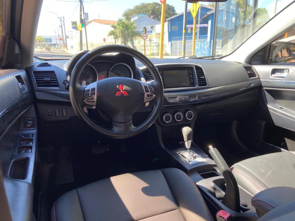 MITSUBISHI Lancer - Foto