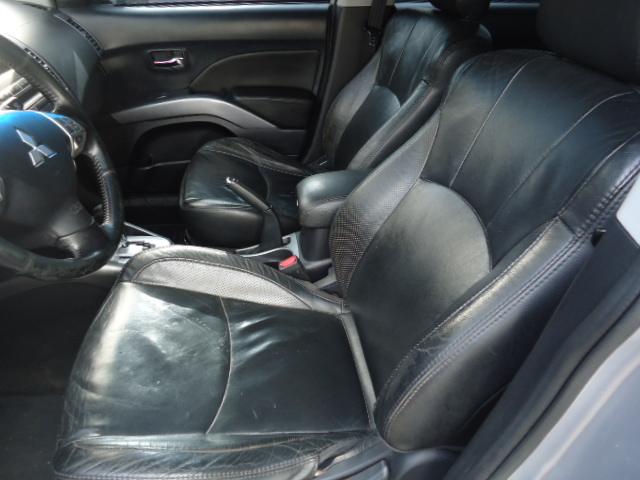 MITSUBISHI Outlander - Foto