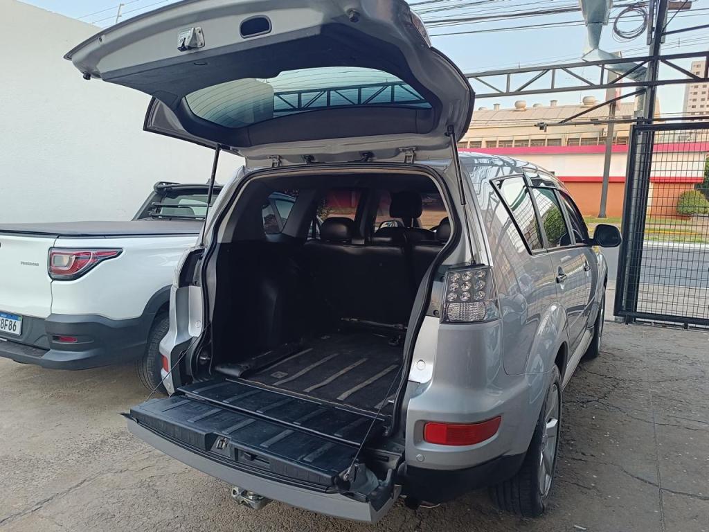 MITSUBISHI Outlander - Foto