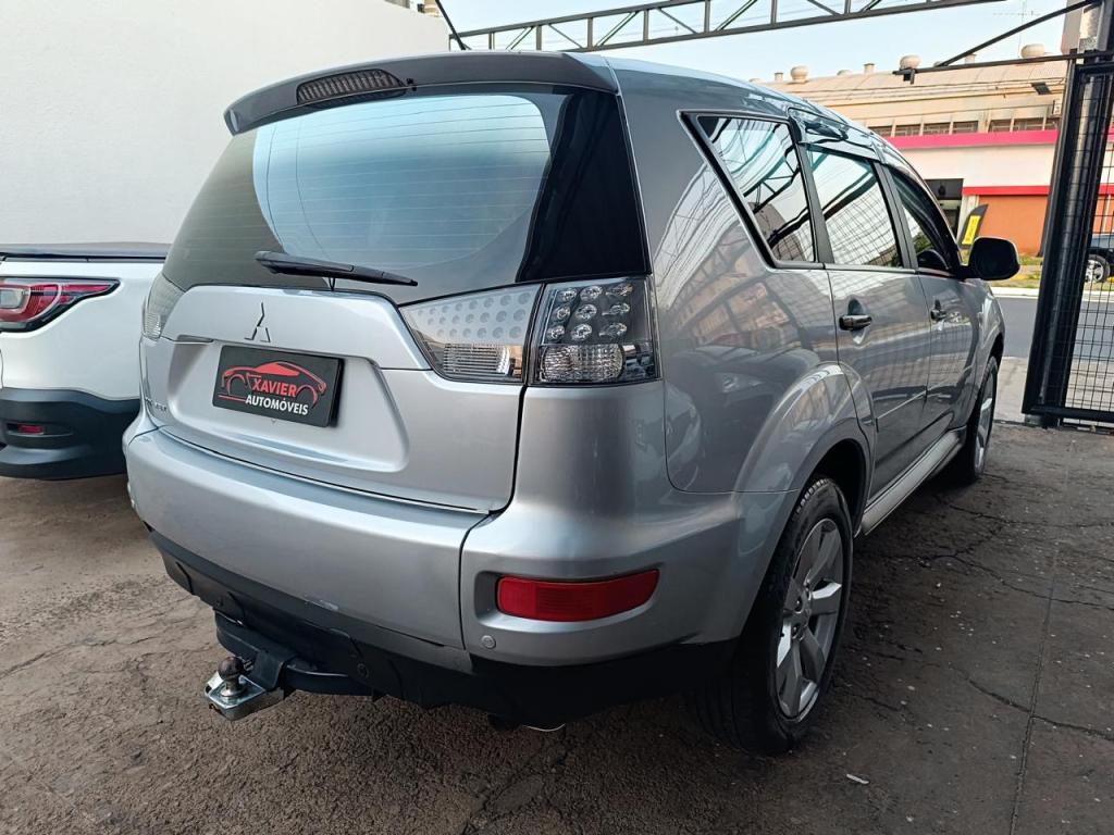 MITSUBISHI Outlander - Foto