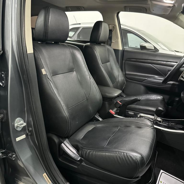 MITSUBISHI Outlander - Foto