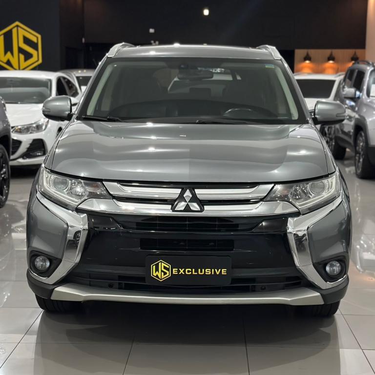 MITSUBISHI Outlander - Foto