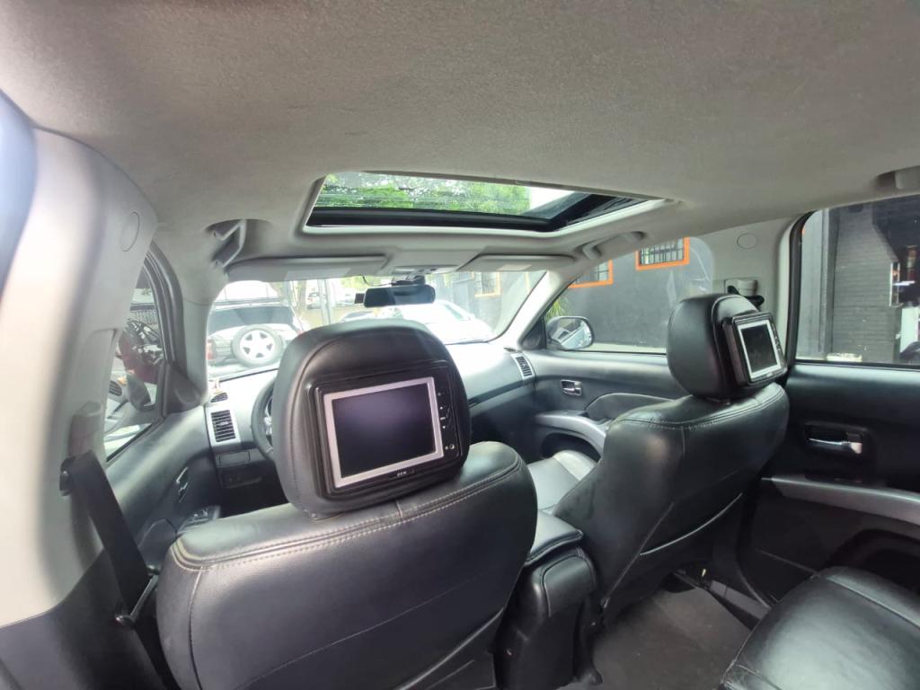 MITSUBISHI Outlander - Foto