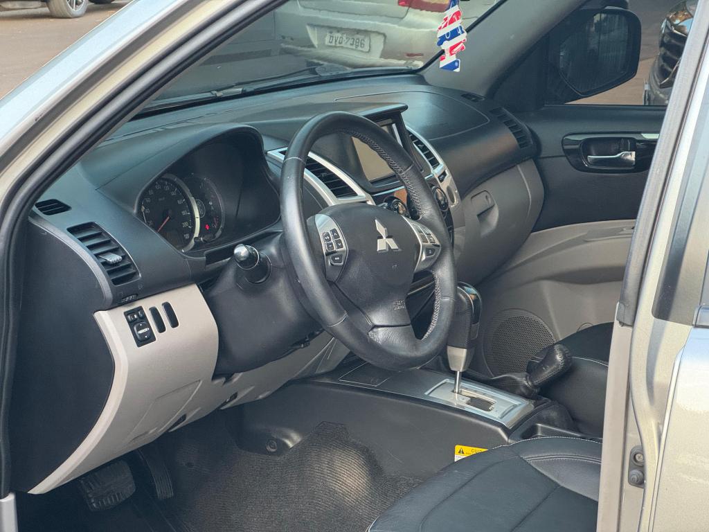 MITSUBISHI Pajero Dakar - Foto