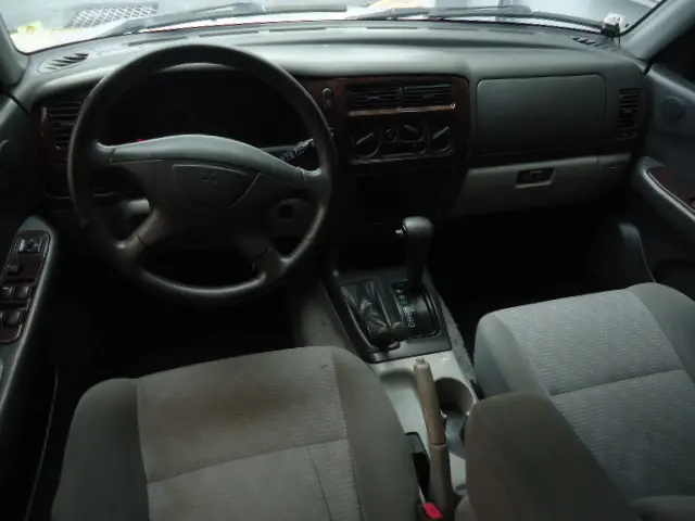 MITSUBISHI Pajero Sport - Foto