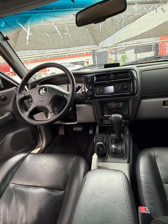 MITSUBISHI Pajero Sport - Foto