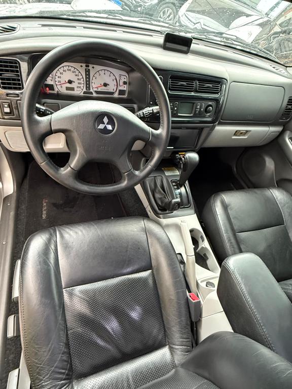 MITSUBISHI Pajero Sport - Foto