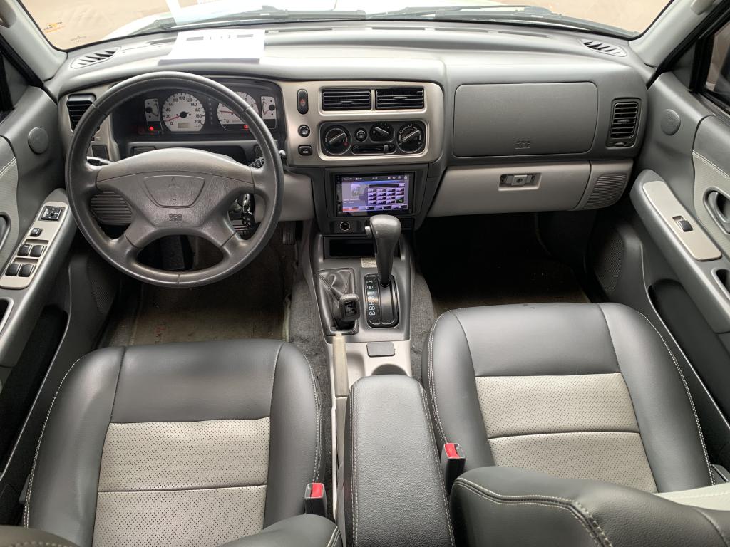 MITSUBISHI Pajero Sport - Foto