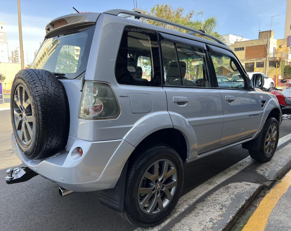 MITSUBISHI Pajero TR4 - Foto
