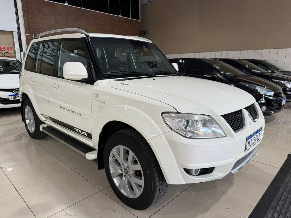 MITSUBISHI Pajero TR4