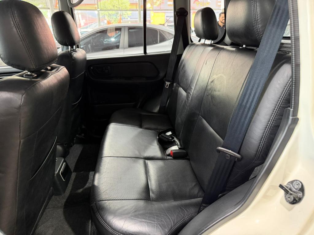 MITSUBISHI Pajero TR4 - Foto