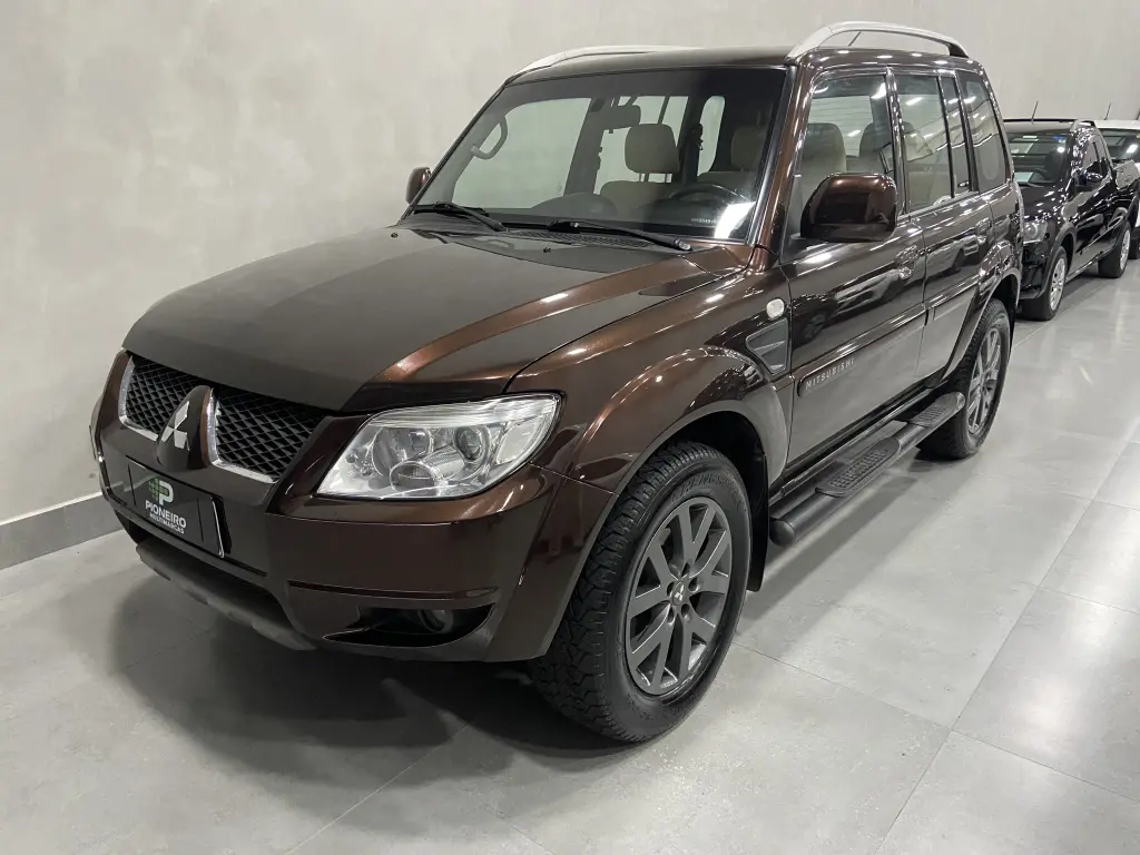 MITSUBISHI Pajero TR4