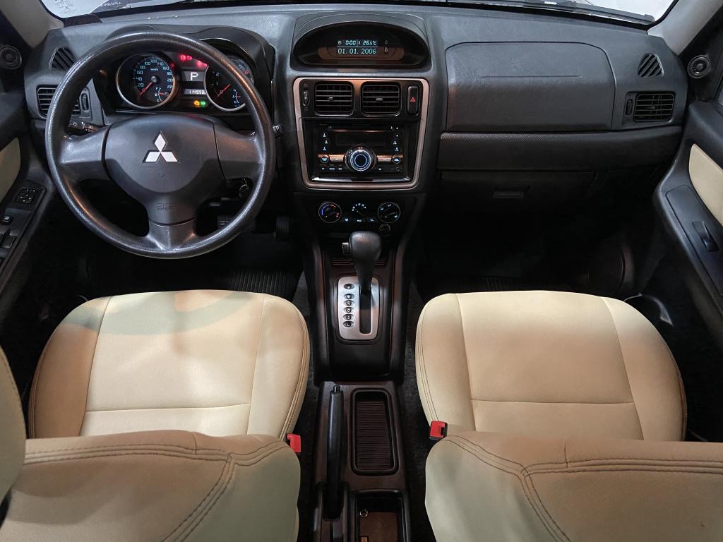 MITSUBISHI Pajero TR4 - Foto