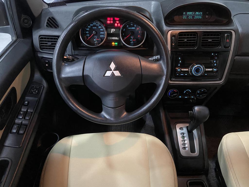 MITSUBISHI Pajero TR4 - Foto