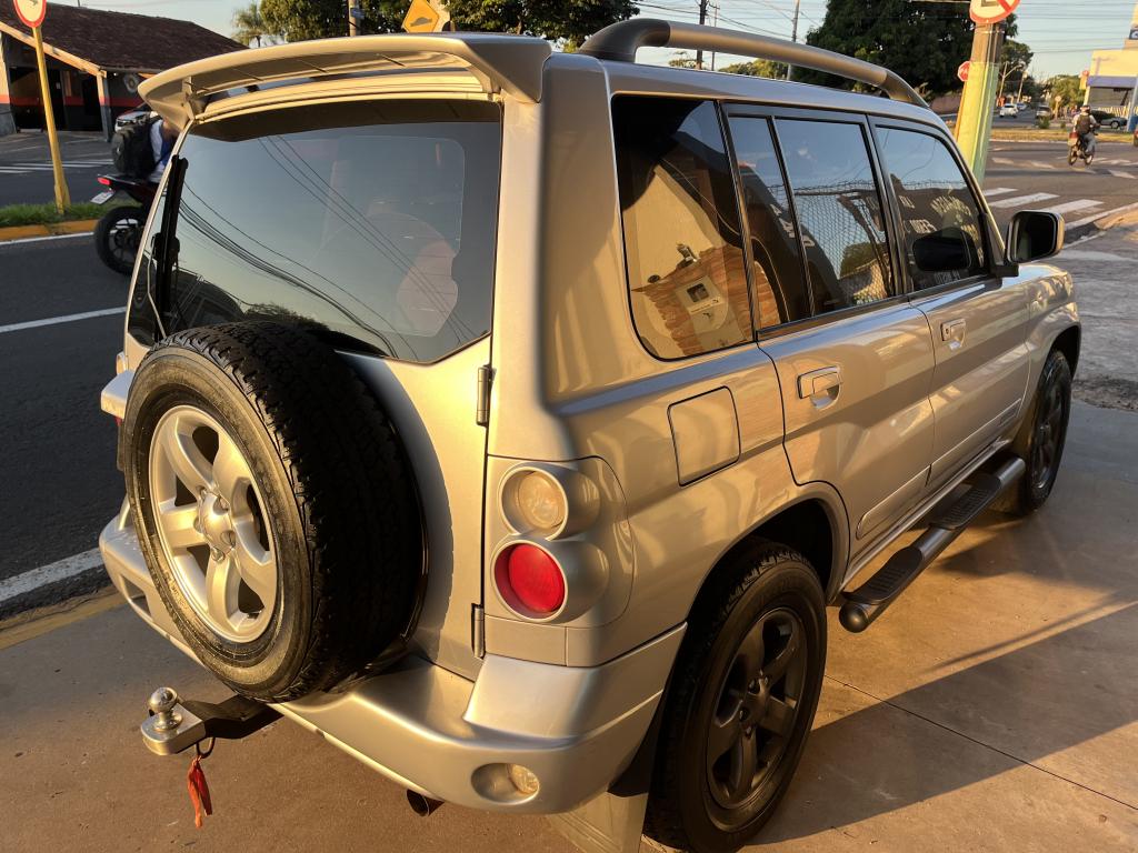 MITSUBISHI Pajero TR4 - Foto